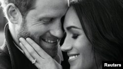 Otra de las fotos del compromiso del príncipe Harry de Gran Bretaña con Meghan Markle.