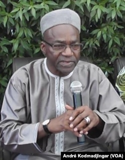 Saleh Kebzabo, chef de file de l'opposition tchadienne et député à l'assemblée nationale, le 21 juin 2017. (VOA/André Kodmadjingar)
