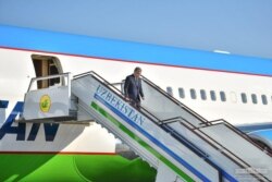 Prezident Mirziyoyevning eng katta yutuqlari tashqi siyosatda, deydi "Amerika Ovozi" bilan gaplashgan diplomatlar va ekspertlar