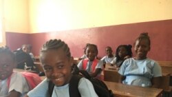 "Escola legal é escola limpa" promove ambiente saudável em São Tomé e Príncipe - 1:50