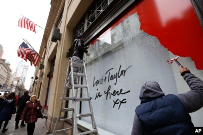 Lord & Taylor's flagship store locks its doors forever