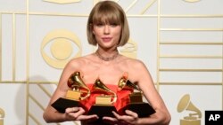 ၂၀၁၆ ဂရမ်မီ ဂီတဆုချီးမြှင့်ပွဲမှာ Taylor Swift က 1989 တေးဓါတ်ပြားနဲ့ အကောင်းဆုံး Pop တေးဓာတ်ပြားဆုတွေ ရရှိ