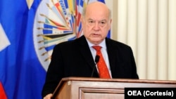 El secretario general de la OEA, José Miguel Insulza, pide al gobierno no usar la violencia este día de manifestaciones.