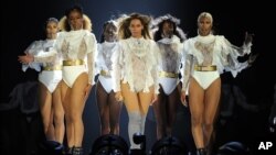 Beyoncé inició en Miami su gira denominada “Formation Tour”.