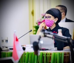 Menteri Luar Negeri Retno Marsudi mendampingi Presiden Joko Widodo dalam konferensi tingkat tinggi (KTT) virtual G20 dari Istana Kepresidenan Bogor, Minggu, 22 November 2020. (Foto: Biro Pers Sekretariat Presiden)