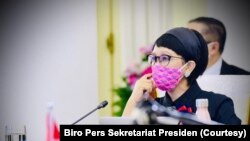 Menteri Luar Negeri Retno Marsudi mendampingi Presiden Joko Widodo dalam konferensi tingkat tinggi (KTT) virtual G20 dari Istana Kepresidenan Bogor, Minggu, 22 November 2020. (Foto: Biro Pers Sekretariat Presiden)