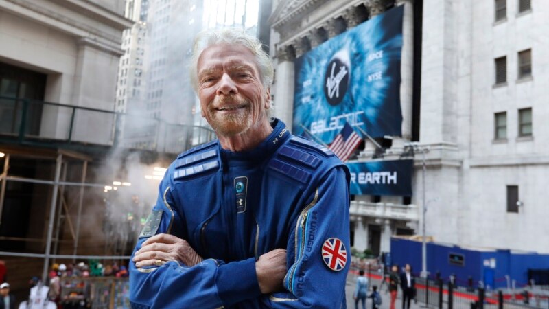 Billionaire Race: Branson Set to Be First to Visit Space