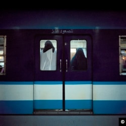 Rana El Nemr, Metro (#7), from the series “The Metro,” 2003; Pigment print, 39 3/8 x 39 3/8 in.; Museum of Fine Arts, Boston; Museum purchase with general funds and the Abbott Lawrence Fund, 2013.569 (Photo © 2015 Museum of Fine Arts, Boston)