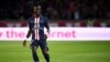 Le milieu de terrain sénégalais du Paris Saint-Germain Idrissa Gueye joue le ballon lors du match de football de Ligue 1 entre le Paris Saint-Germain (PSG) et Toulouse (FC) au Parc des Princes à Paris le 25 août 2019.