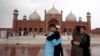 پاکستانی صدر و وزیر اعظم کا عید الفطر پر اخوت و محبت کے فروغ کا پیغام