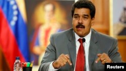 El presidente Nicolás Maduro prometió combatir la corrupción pero el mal ha echado raíces profundas en las filas del chavismo.