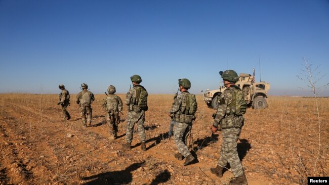 2018年11月1日美国和土耳其士兵首次在叙利亚进行联合巡逻。