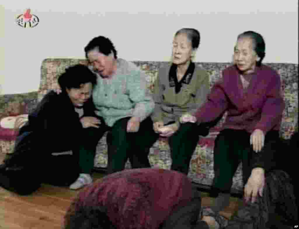 [김정일 위원장 사망] 북한의 표정과 김정일의 옛 모습들