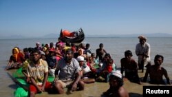 လှေစီးပြေးဒုက္ခသည်များ