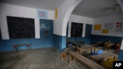 جموں و کشمیر کی انتظامیہ نے حکام کو ہائر سیکنڈری اسکول جمعرات سے کھولنے کی ہدایت کی تھی