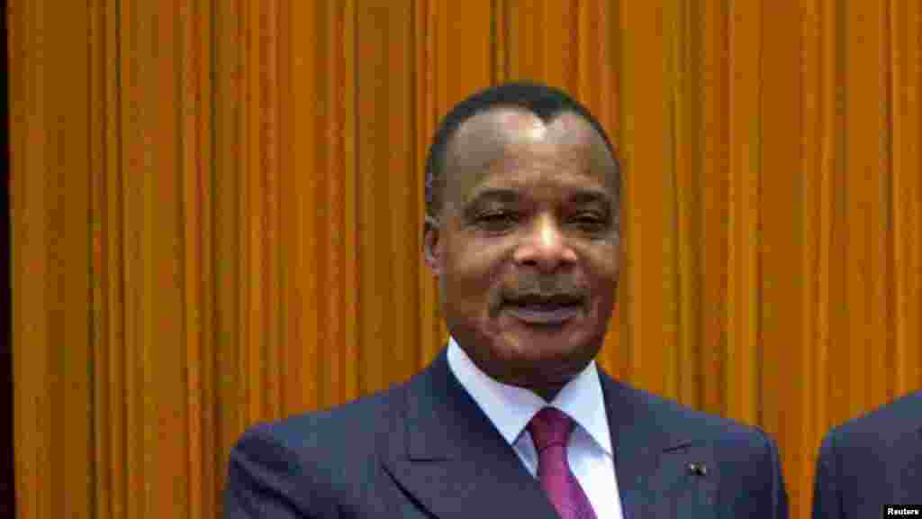Le president Denis Sassou Nguesso a convoqué un dialogue politique, un référendum consitutionnel a été organisé, une nouvelle Constitution a été votée permettant au chef de l&#39;Etat&nbsp;congolais&nbsp;de briguer un 3e mandate.&nbsp;L&#39;élection présidentille a été avancée au 20 mars 2016.