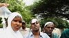 Shaky Somalian Transitional Federal Government Hangs On 