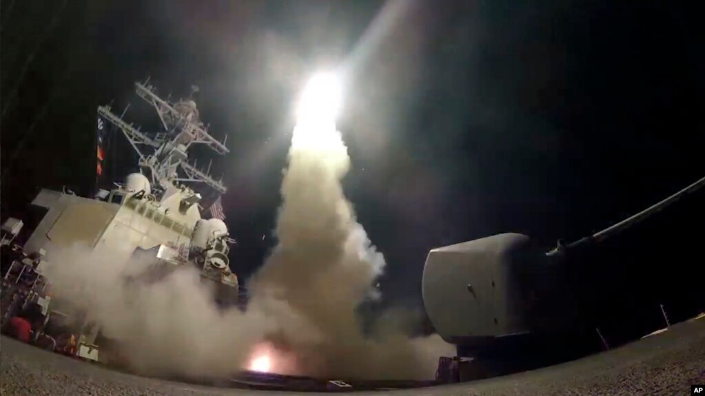  The U.S. Navy guided-missile destroyer USS Porter launches a Tomahawk missile in the Mediterranean Sea, April 7, 2017. The United States blasted a Syrian airfield with a barrage of cruise missiles in fiery retaliation for this week's chemical weapons attack against civilians.