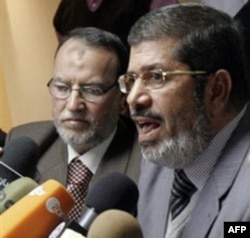 Pripadnici Muslimanskog bratstva na konferenciji za novinare