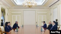 Avropa Şurası Parlament Assambleyasının (AŞPA) Monitorinq Komitəsinin Azərbaycan üzrə həmməruzəçiləri Sezar Florin Predanı və Stefan Şennak