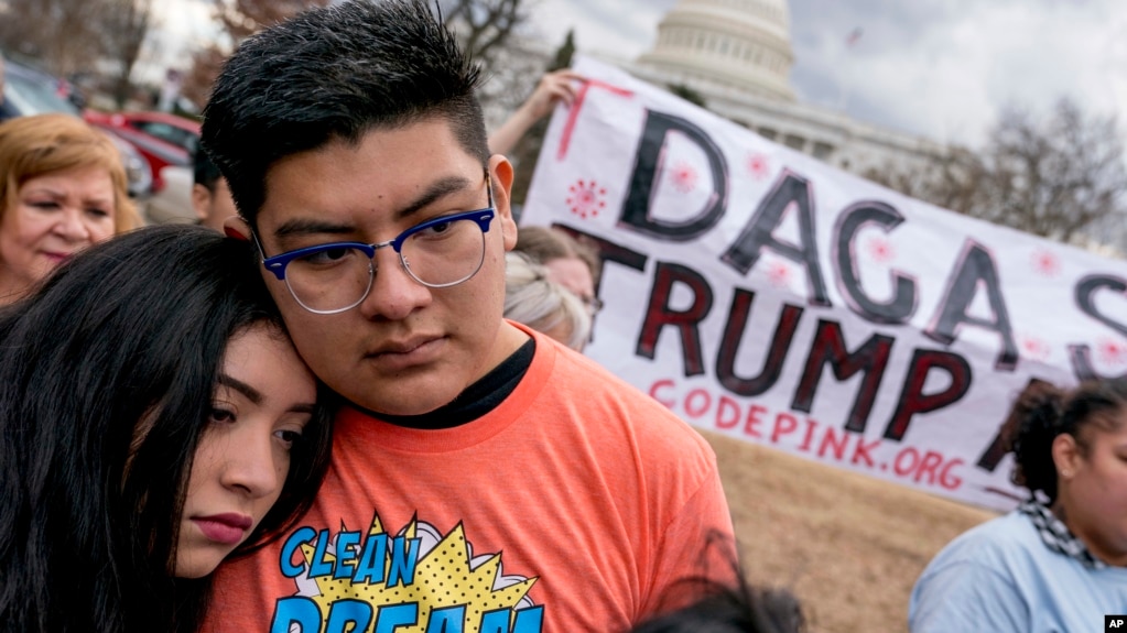 Nổ ra nhiều cuộc biểu tinh chống việc chính quyền ông Trump hủy bỏ DACA