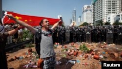 Protests against Japan's decision to purchase the disputed islands take place in Shenzhen, China, September 16, 2012.