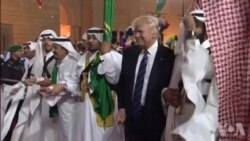 Trump danse en Arabie Saoudite (vidéo)