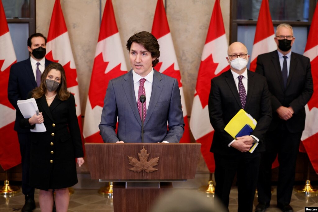 加拿大总理特鲁多2月14日在记者会上 （路透社）(photo:VOA)