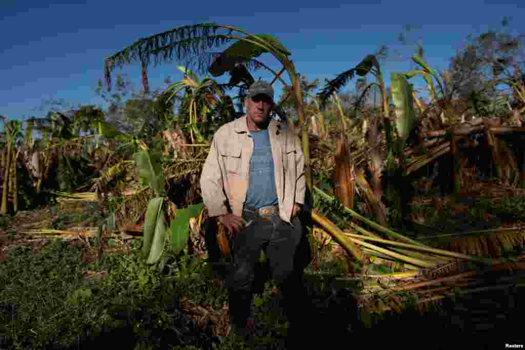 Frijoles, yuca, árboles de mango y aguacate y una gran cantidad de plátanos perdió el agricultor cubano Leonardo Abreu por el paso del huracán Rafael.