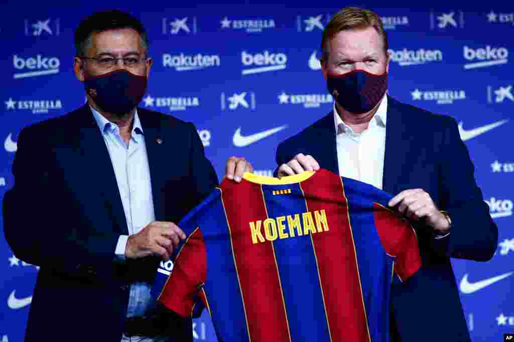رونالد کومان با پیراهن بارسلونا. بازیکن سابق این تیم، بعد از شکست سنگین هفته گذشته این تیم مقابل بایرن مونیخ، برای سرمربیگری به بارسلون بازگشت. 