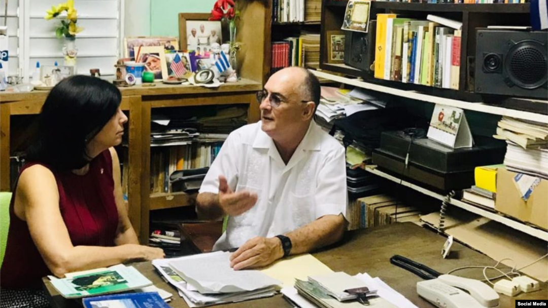 El periodista cubano Roberto Quiñones cubría a comienzos del año un juicio contra una familia acusada de querer educar a sus hijos en el hogar. En Cuba la educación es controlada por el Estado.