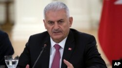 Perdana Menteri Binali Yildirim bertemu dengan eksekutif perusahaan-perusahaan Jerman di Ankara, Turki, Kamis (27/5). 