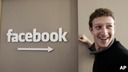 El fundador de Facebook, Mark Zuckerberg, en las oficinas centrales de Facebook, en Palo Alto, California.