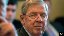 El senador Johnny Isakson, republicano por Georgia, durante una reunión en el Capitolio, en Washington, el 14 de febrero de 2019. Isakson anunció que no se presentará a la reelección en 2022.