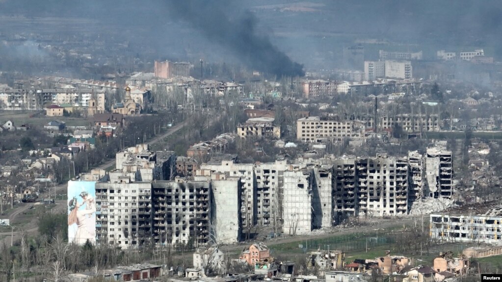 俄军使用无人机袭击巴赫穆特。（2023年4月15日）(photo:VOA)