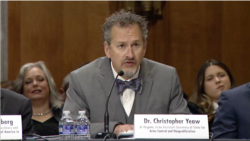 资料照片：2025年11月19日，被提名为负责军控、防扩散与稳定事务的助理国务卿克里斯托弗·耶奥在参议院外交关系委员会的提名确认听证会上发言。