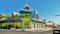 Kawasan 'Little Haiti' di kota Miami, Florida yang menjadi kantong terbesar komunitas warga keturunan Haiti di Amerika. Diperkirakan sekitar 30 ribu orang warga keturunan Haiti tinggal di 'Little Haiti'.