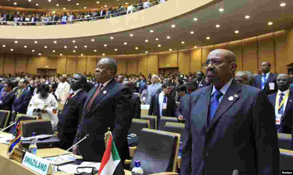 O Presidente do Sudão, Omar al-Bashir, na cerimónia de abertura da 22&ordf; Sessão Ordinária da Cimeira da União Africana em Adis Abeba, Jan. 30, 2014.