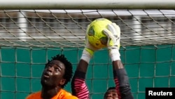 Wilfried Bony de la Côte d'Ivoire lors du match de qualification pour la Coupe d'Afrique des Nations au stade Felix Houphouet Boigny à Abidjan, le 19 novembre 2014. 