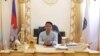 លោក សុខ សុវណ្ណវឌ្ឍនាសាប៊ុង ប្រធានគណបក្សខ្មែរក្រោក អំឡុងពេលផ្ដល់បទសម្ភាសដល់ VOA នៅខុទ្ទកាល័យរបស់លោក ក្នុងរាជធានីភ្នំពេញ កាលពីថ្ងៃទី០២ ខែមេសា ឆ្នាំ២០២០ ។ (អូន ឆេងប៉រ/VOA) 