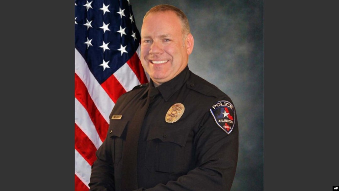 Brad Miller, petugas polisi di Arlington, Texas dipecat karena menembak dan membunuh seorang mahasiswa kulit hitam tak bersenjata (foto: dok).