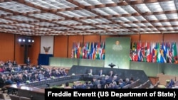 마르코 루비오 국무장관이 2025년 2월 4일 워싱턴 D.C. 국무부에서 열린 핵심 광물 장관회의 개회사를 하고 있다. (프레디 에버렛 촬영, 국무부 공식 사진)