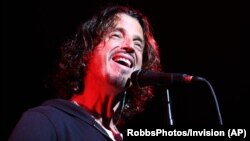 Chris Cornell, vokalis di Soundgarden saat tampil di Atlanta, Georgia tahun 2013 (foto: dok).