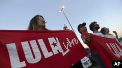 Les partisans de l’ancien président brésilien Luiz Inacio Lula da Silva, lors d’une manifestation devant le tribunal électoral de Brasilia, le 31 août 2018.