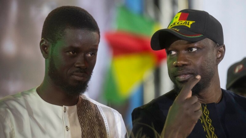 Sénégal: le président Faye nomme Premier ministre Ousmane Sonko, figure-clé de son élection