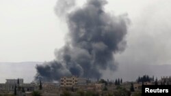 Dim iznad sirijskog grada Kobanija