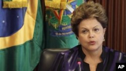 Menurut laporan, AS memata-matai komunikasi Presiden Brazil Dilma Rousseff (foto: dok). 