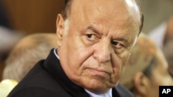 លោកប្រធានាធិបតី​យេម៉ែន ​Abdu Rabu Mansour បាន​និយាយ​ថា រដ្ឋាភិបាល​លោក​នឹងង​មិន​ចូលរួម​ក្នុង​កិច្ចចរចា​សន្តិភាព​រៀបចំ​ឡើង​ដោយ​អ.ស.ប​ លុះត្រា​តែ​ពួក​ឧទ្ទាម​​ Houthis ​ដក​ថយ​ចេញ​ពី​ដែនដី​ ដែល​ពួកគេ​កាន់កាប់​ដោយ​គោរព​តាម​សេចក្តី​សម្រេចចិត្ត​របស់​អ.ស.ប។​
