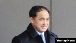 28일 북한 리길성 외무성 부상이 항공편으로 중국 베이징에 도착했다. 교도통신은 이번 방문이 중국과의 대화를 위한 것이라고 전했다. 