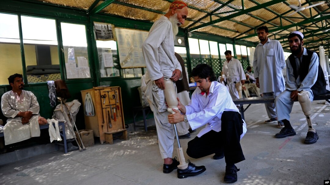 Xalqaro Qizil Xoch Qo'mitasiga tegishli yordam markazi, Kobul, Afg'oniston.